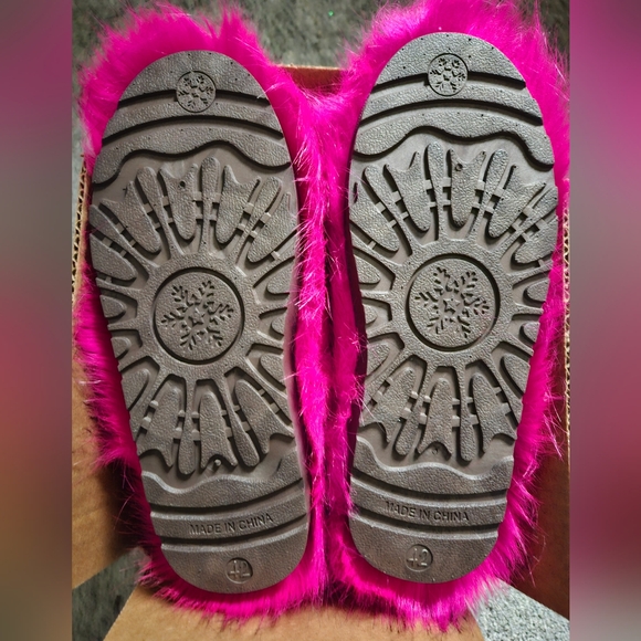 FURRY PUMPS 90MM IN HEAVEN PINK FOX FUR